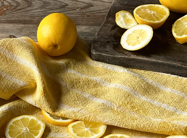 Tuch mit Zitronen