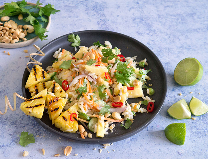 Reissalat mit Limetten und Ananas