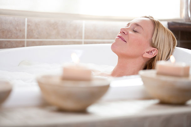 A.Vogel Baden beruhigt (Foto: Fotolia) Wohltuende Wärme hilft bei Schlafstörungen in den Wechseljahren.